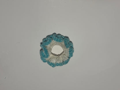 ❄️ “Frosted Dreams Ruffle Hat”